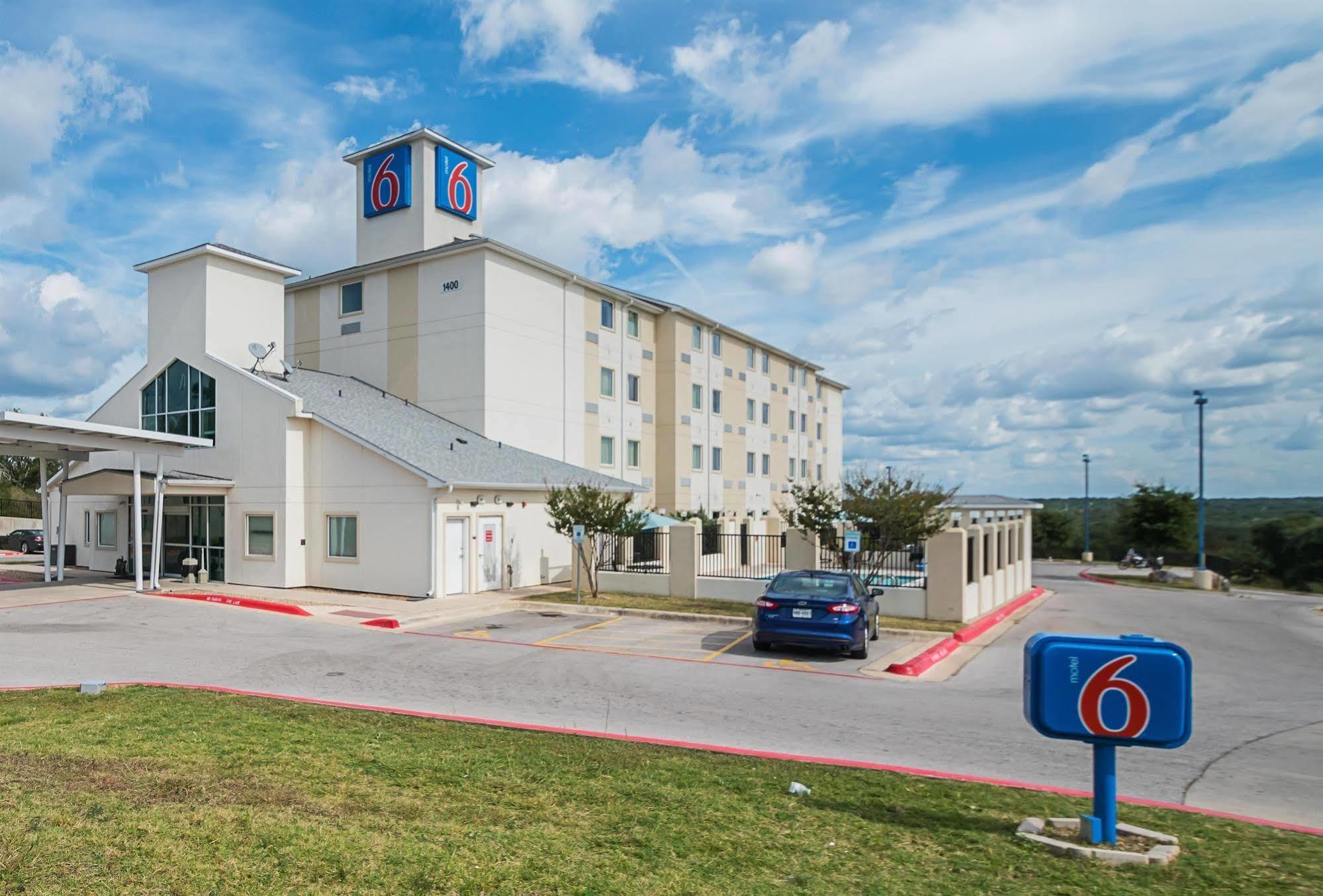 Motel 6-Marble Falls, Tx Bagian luar foto